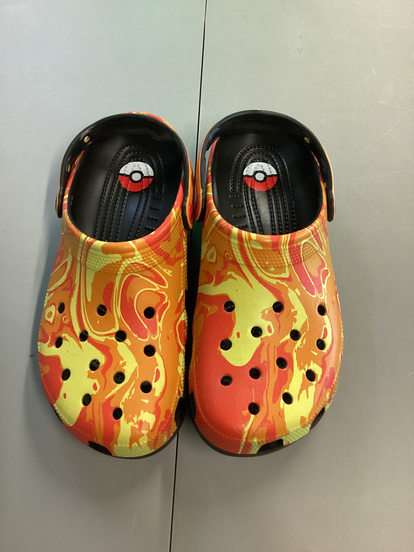 Pokemon Charizard Crocs M8/W10