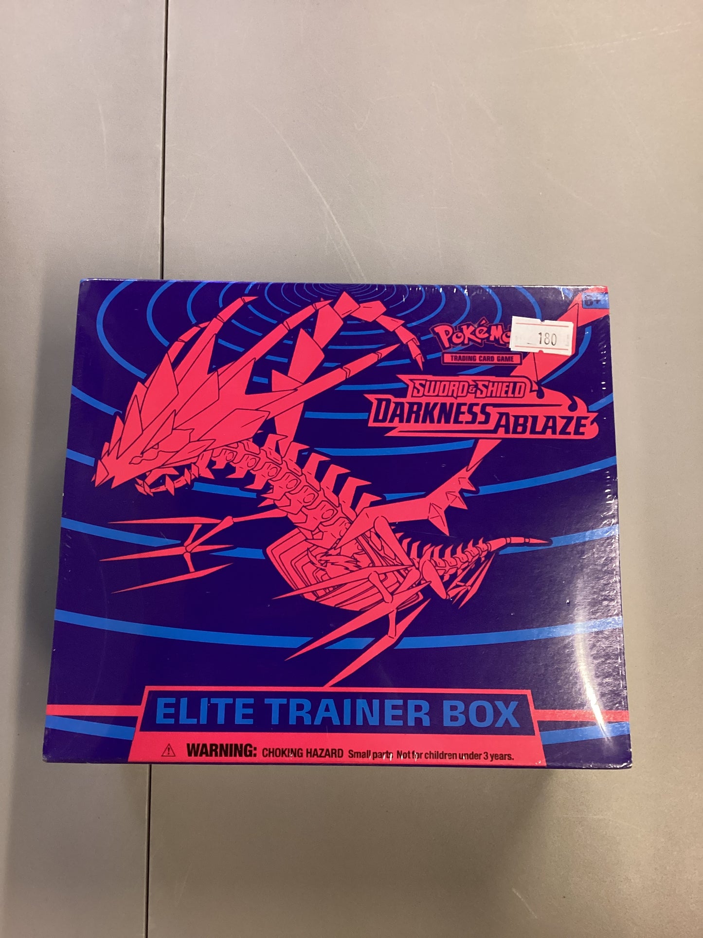 Pokemon TCG Darkness Ablaze Elite Trainer Box