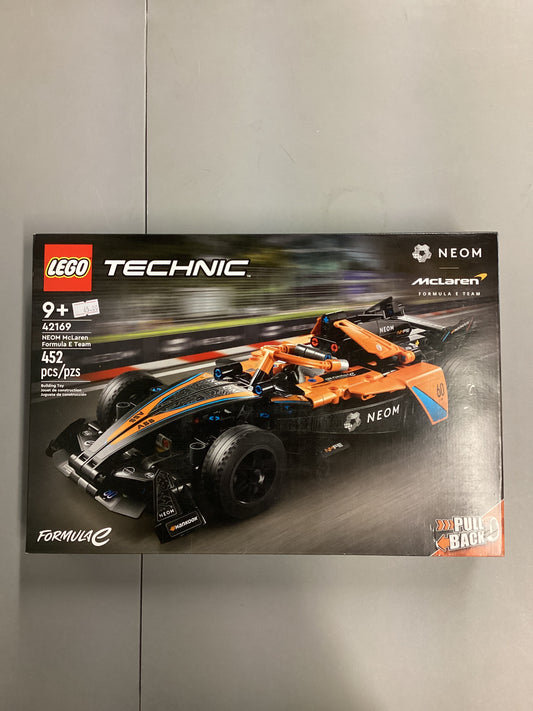 Lego Technic NEOM McLaren Formula E Team (42169)