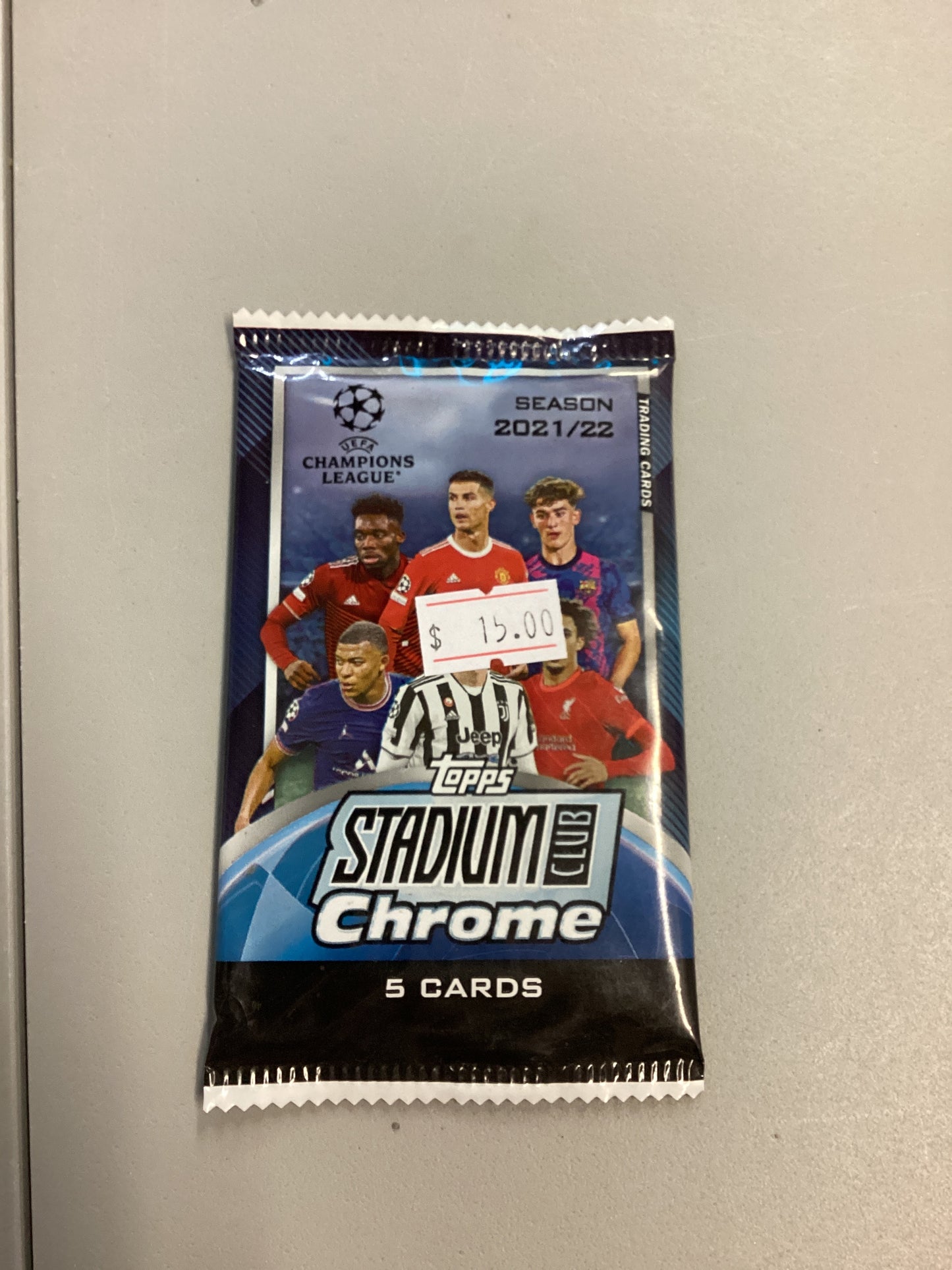 Topps 2021-22 Stadium Club Chrome UEFA Champions League Soccer Booster Pack
