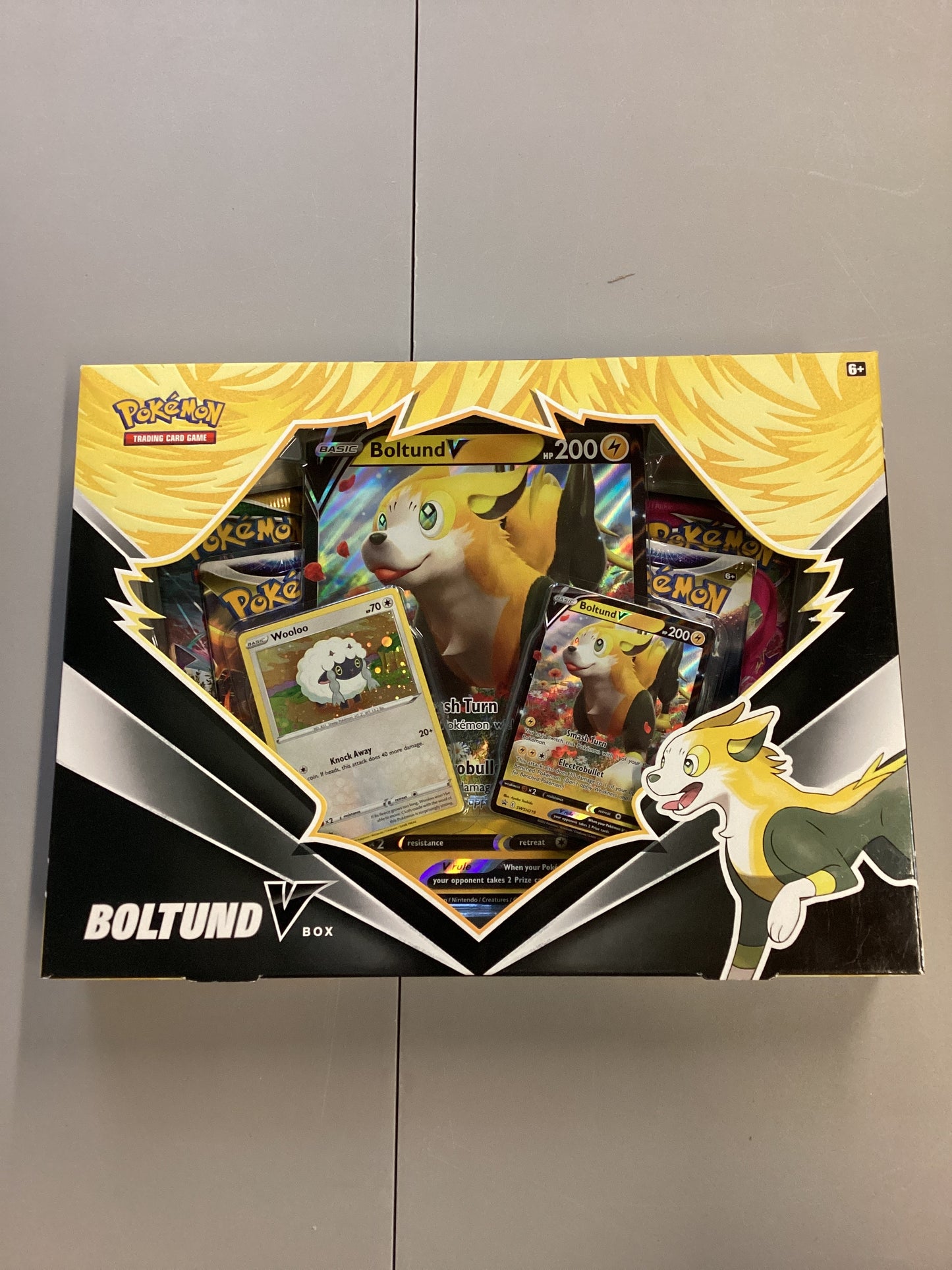 Pokemon TCG Boltund V Box