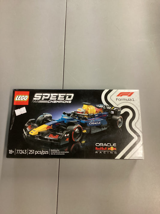 Lego Speed Champions Formula 1 Oracle Red Bull Racing (77243)